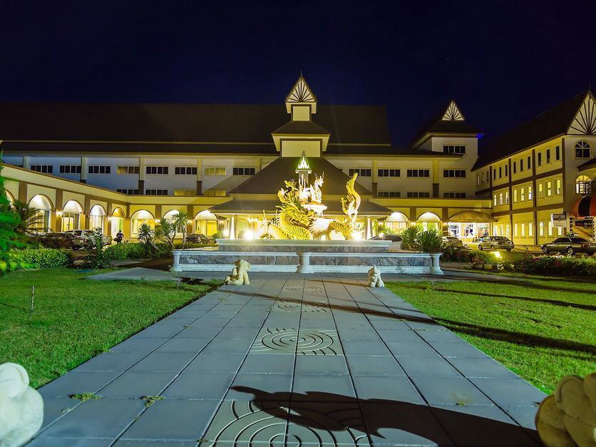 Major Grand Hotel Chum Phae Zewnętrze zdjęcie